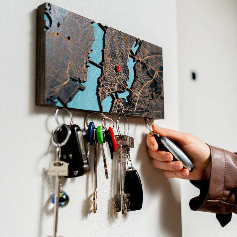Personalized magnetic wooden wall keyholder with your custom map design
