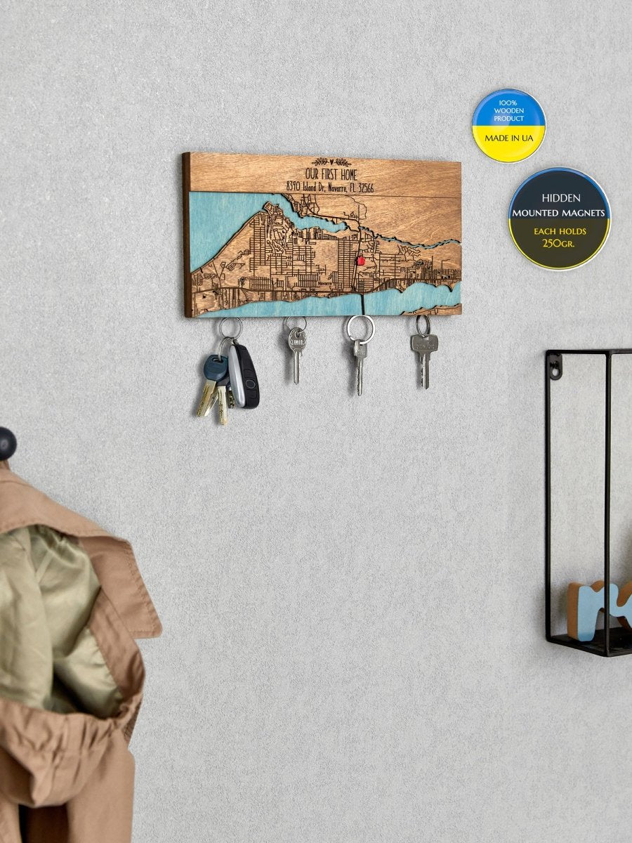 Personalized Magnetic Wooden Keyholder: Unique Housewarming Gift